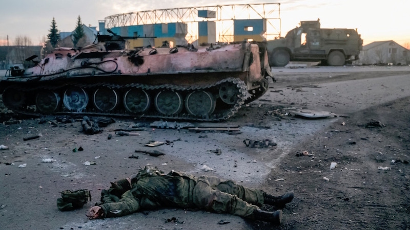 Tretje leto: Kljub vsej propagandi Rusija ekonomsko trpi zaradi Putinove vojne