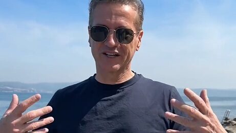 Gospod Nateg in njegov komisar za sončno upravo