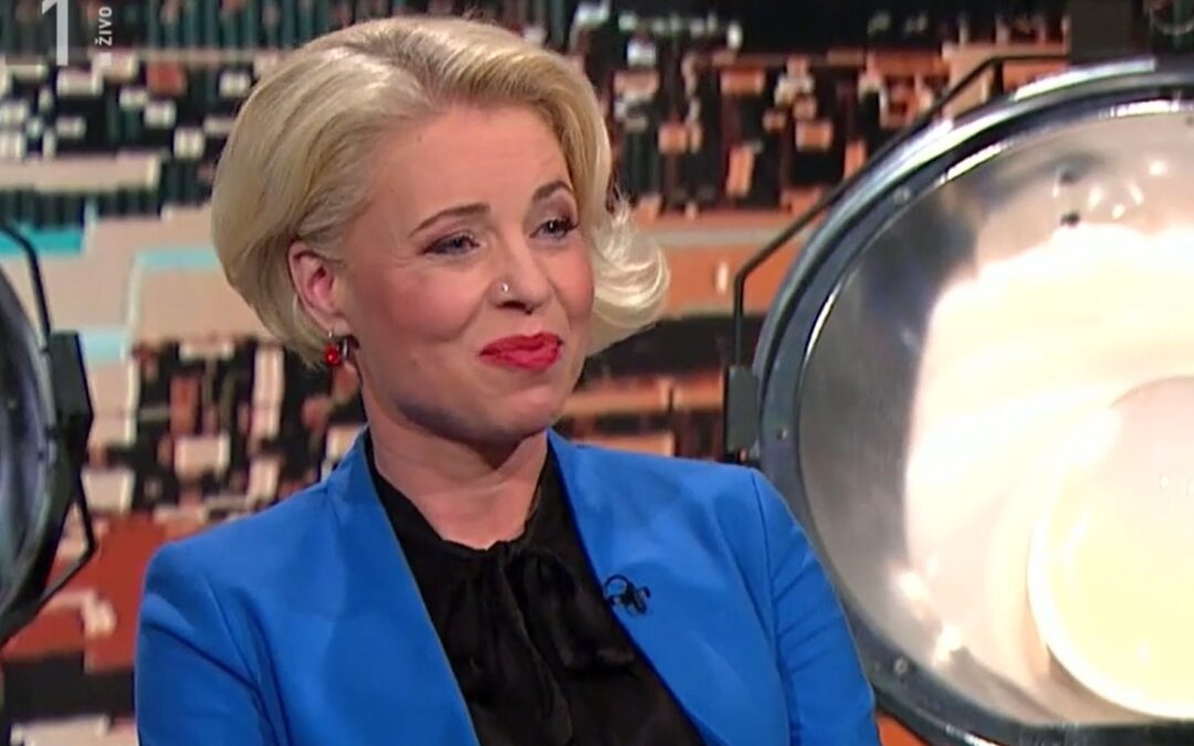 “Mislim, da nima on težav pri sodelovanju z ženskami, mislim, da on absolutno ne ločuje ljudi po spolu. Nikoli nisem imela občutka, da bi bil kakorkoli tukaj opredeljen za eno ali pa za drugo.”