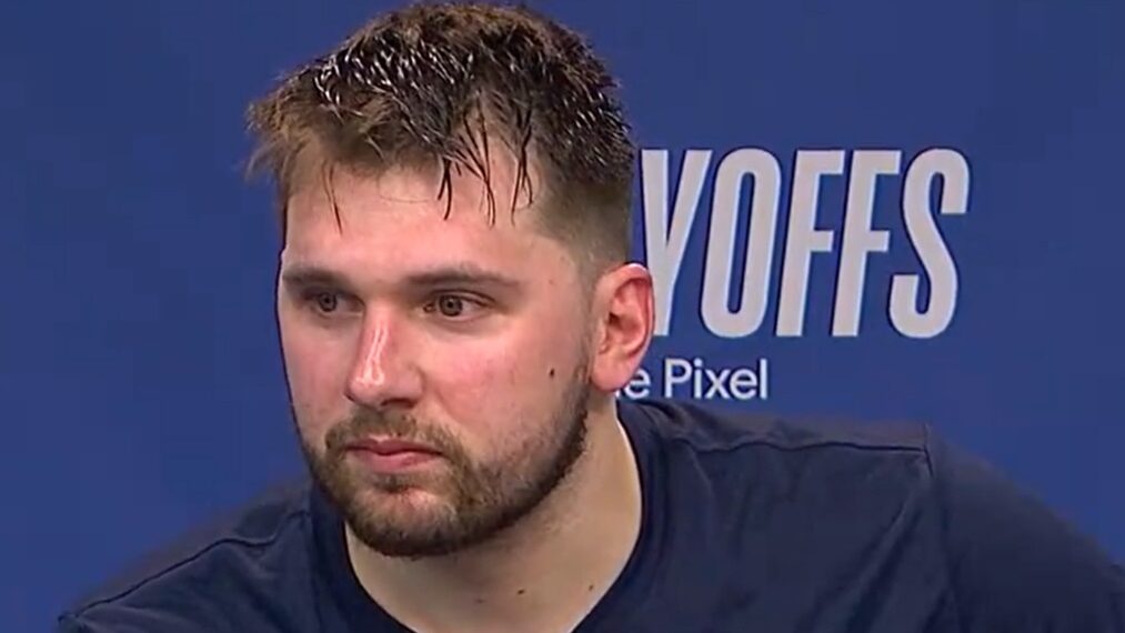 “Vse, predvsem pa koleno.”