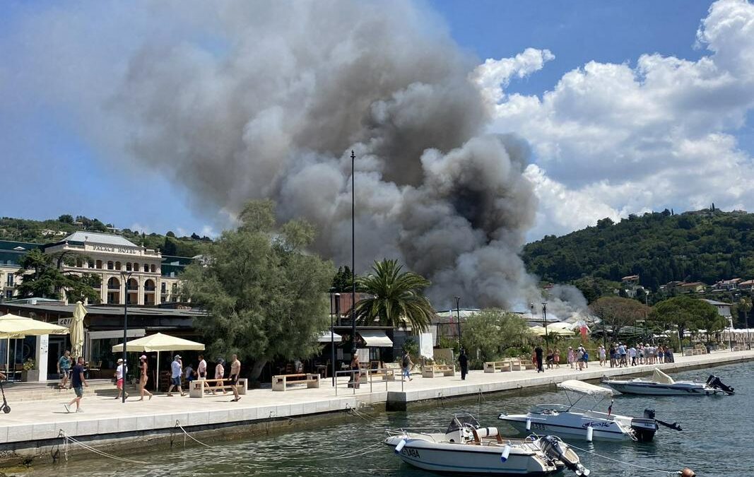 Dokončna pokoronska streznitev, odrast ali posledice načrtovanega premika k butičnemu?