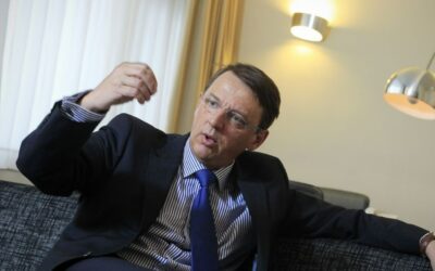 Natašin torpedo z Ropom pod kozolcem Svobode