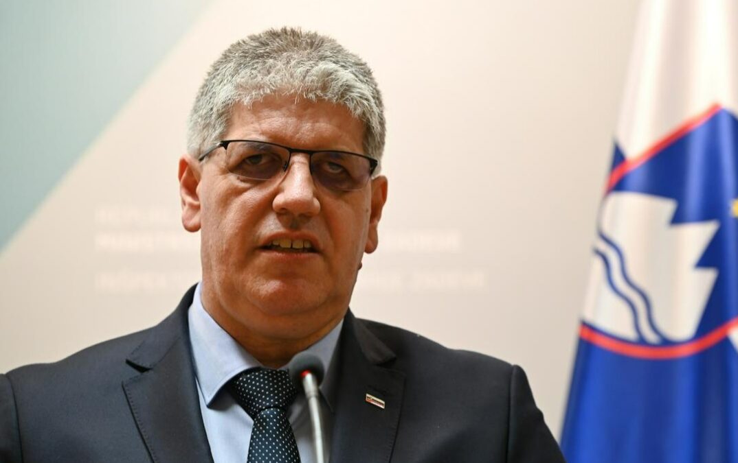 “Center za varovanje potrebuje temeljito spremembo in odredil sem celostno reorganizacijo”