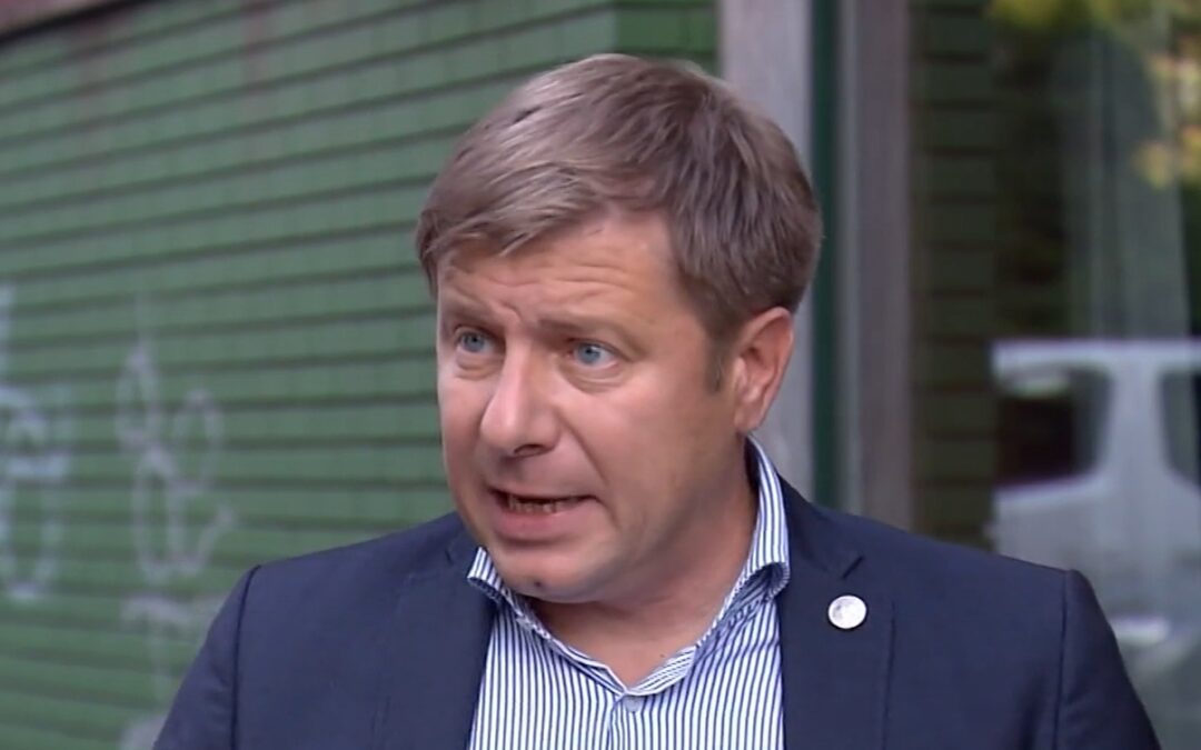 “Odločitev, diktatura nekega predsednika vlade ne more zdržati dolgo, če ni soglasja delojemalske in delodajalske strani”