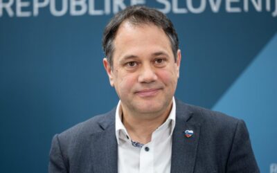 “Zaradi bistvenega povečanja prometa, rekordnih investicij in kakovosti uporabe avtocest se veljavnost vinjet podaljšuje za štiri mesece za tiste vinjete, ki bodo veljavne na 1. december 2025”