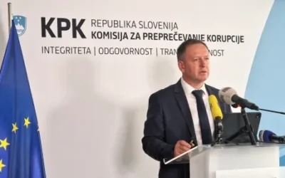 JAVNO PISMO PREMIERJU – Predsednik KPK Šumi ima dovolj Golobovih žalitev in sprenevedanja