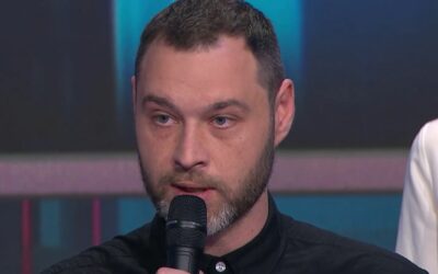 “Vdirajo v naše spalnice, želijo si prilastiti naše maternice, prihajajo pa še na naše smrtne postelje.”