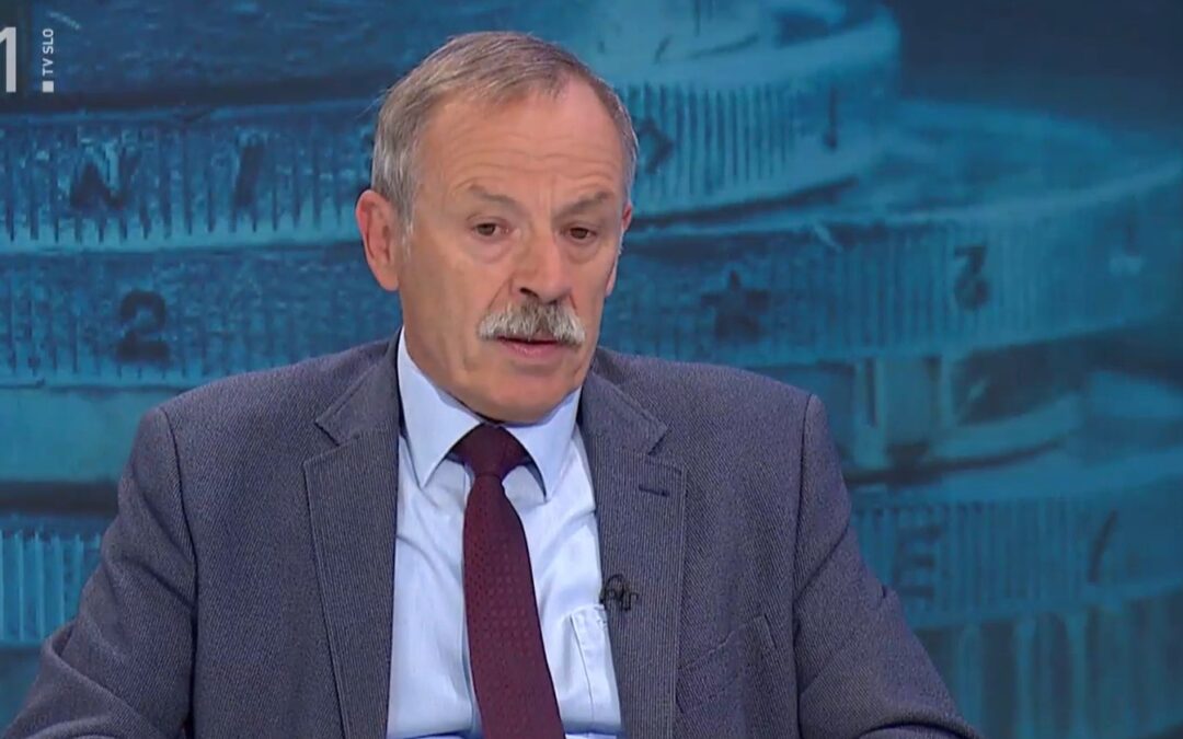 “Si na robu in potem se še spomniš, da boš čez noč uvedel božičnico. To je bila septembra padalska akcija predsednika vlade”