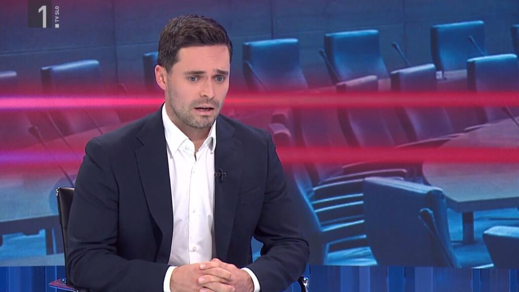 “Težave, ki nas pestijo, se ne delijo več na levo in desno in tudi po volitvah se bomo morali – pa ne promoviram velike koalicije, da ne bo pomote – pogovarjati z vsemi političnimi akterji”