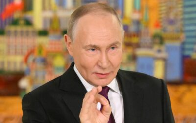 Putin se javno posmehuje naivnežem iz Bele hiše in pri tem neizmerno uživa