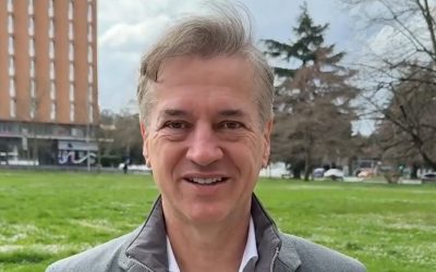 “Mislim, da je prišel čas, ko bi vsi skupaj zaslužili, da se to grajenje države, ki smo ga zastavili, zaključi. Da ljudje vidijo, ali želijo živeti v državi, kot smo jo zgradili in jo bomo sedaj dokončali. Šele potem, če ne bo kaj štimalo, se gre v spremembe.”