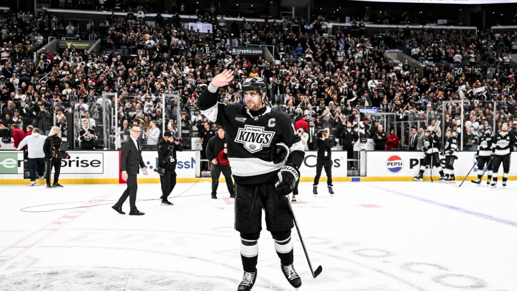 “Vsekakor je to sladko-grenak trenutek. Potočil bom še kakšno solzo, ampak to je življenje … Zadnjih 20 let je zame bila izjemna izkušnja. Doživel sem vse, lepe trenutke, tudi slabe in kakšno grdo stvar.”