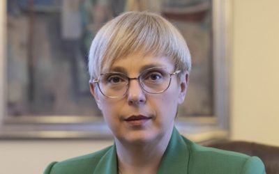 “Brez svobodnih, odgovornih in profesionalnih medijev ni mogoče zagotoviti obveščenih državljank in državljanov, ni mogoče nadzirati oblasti in ni mogoče graditi zaupanja v institucije.”